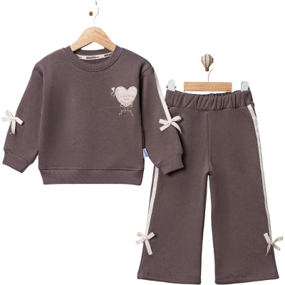PELUŞ KALP NAKIŞLI GROGREN ŞERİT DETAYLI AKSESUARLI KIZ TAKIM 2Y,3Y,4Y,5Y Kız